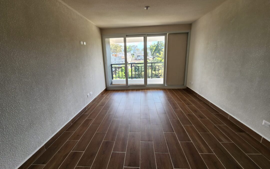 Apartamento en venta 4to nivel Senderos Z16